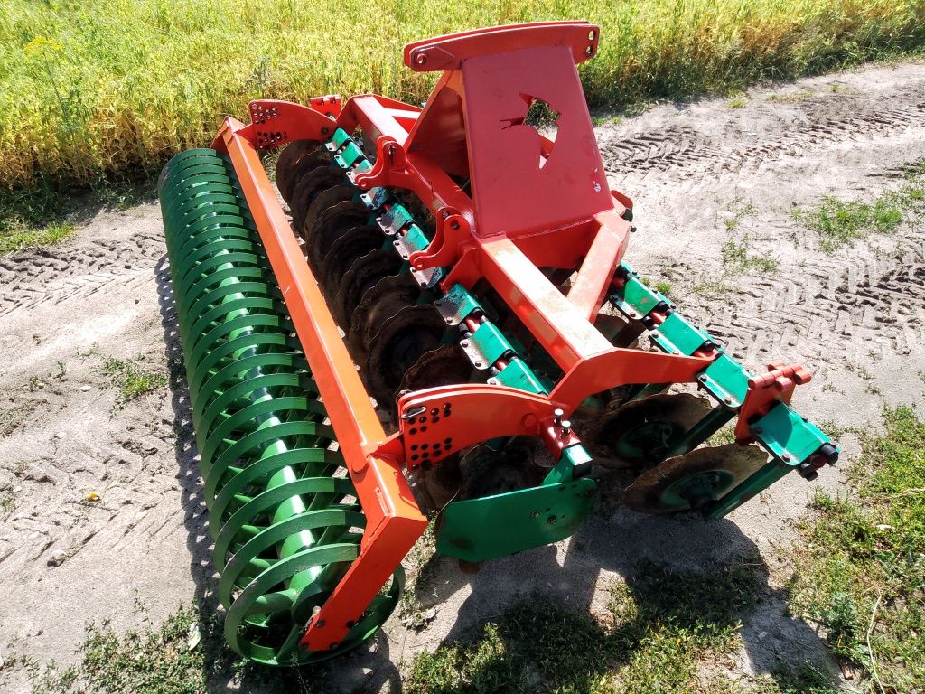 Talerzowka 3m Wał daszkowy rurowy Grano system brona talerzowa Agr