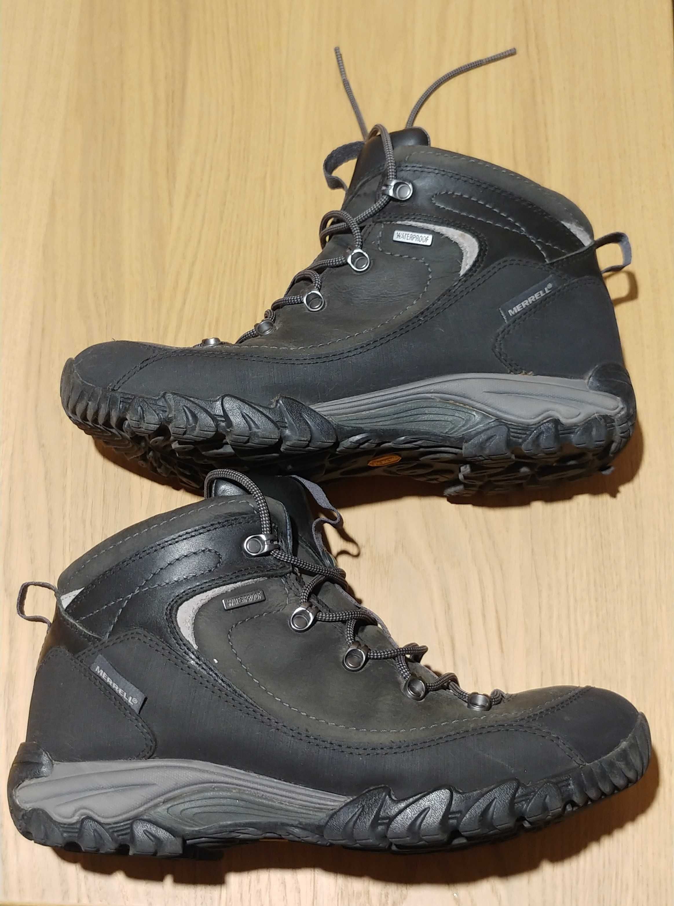 damskie buty trekkingowe Merrell