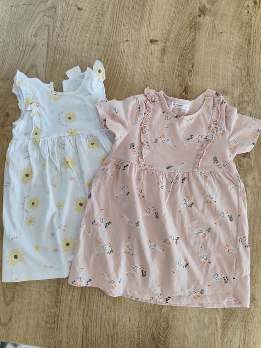 Sukienka dziewczęca rozmiar 92 Sinsay