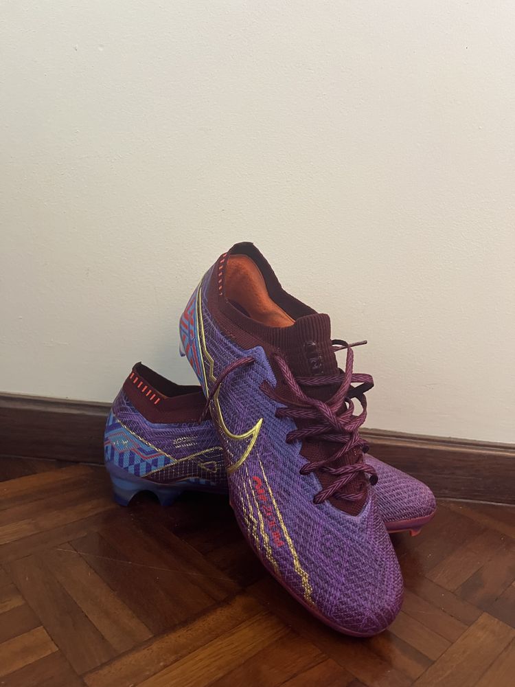 Chuteira Nike Mercurial