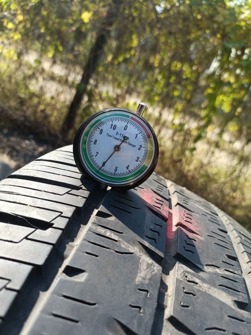B001, 235/65r16C Continental VanContact4season z końca 2020r 6mm