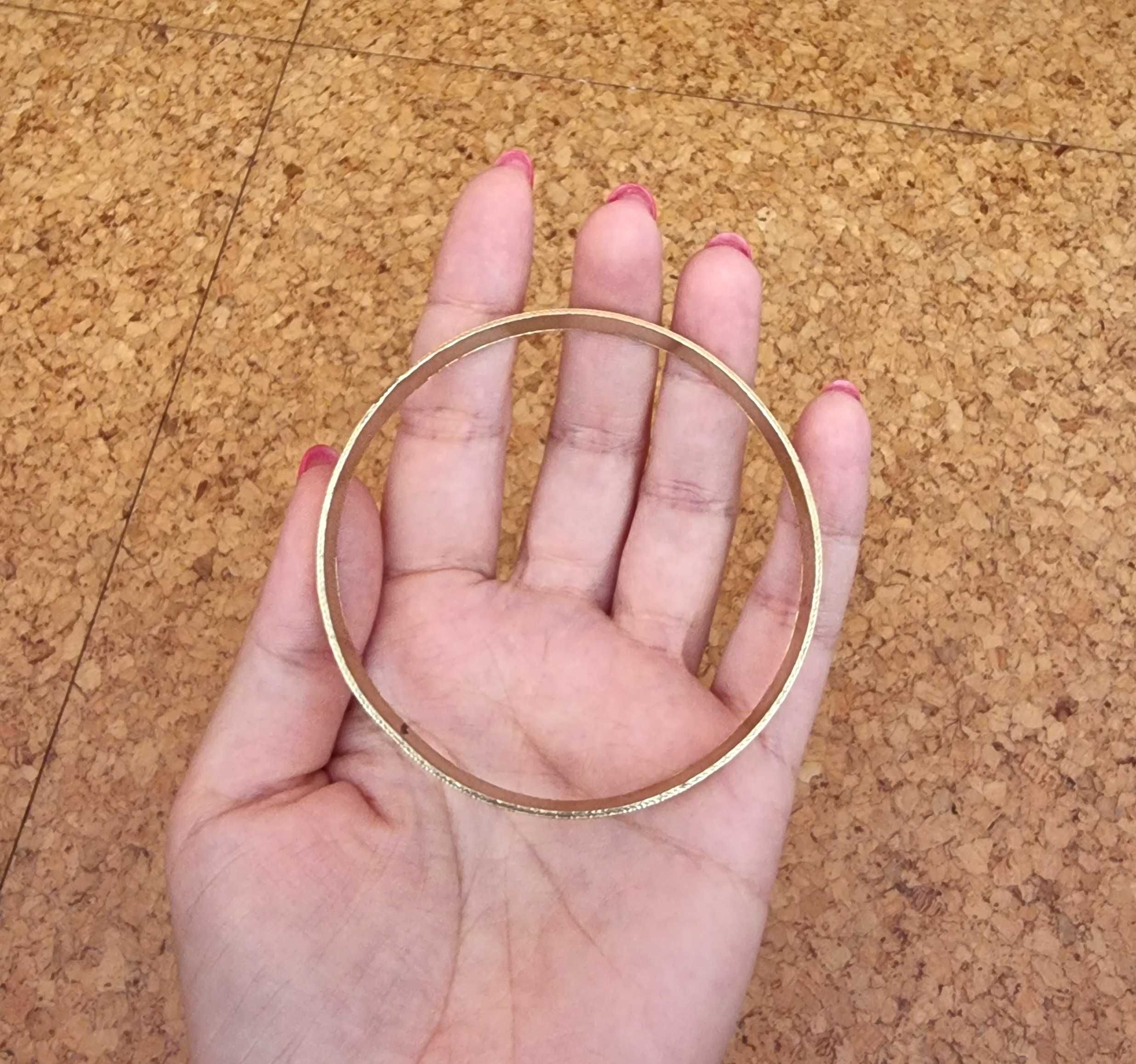 Pulseira dourada