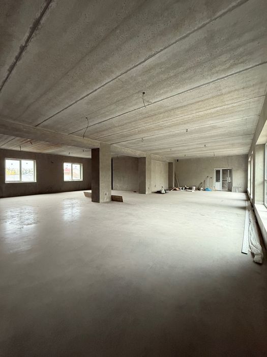 О Р Е Н Д А комерційого приміщення в центрі міста