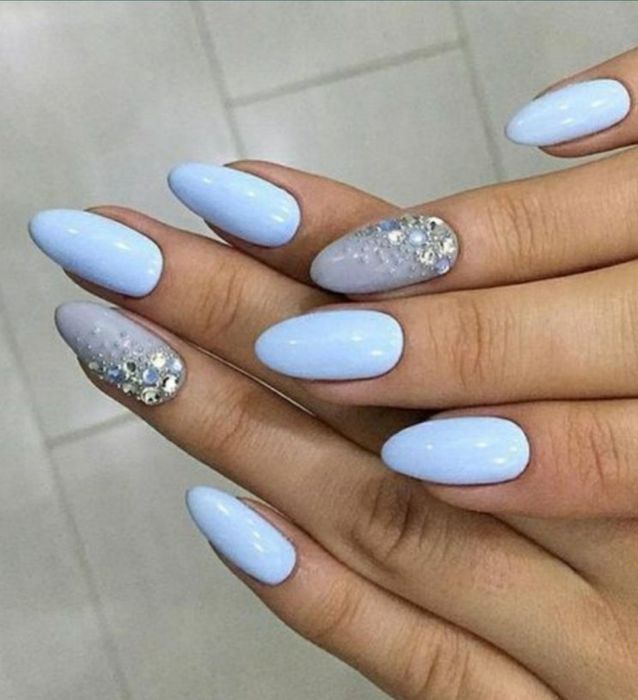 Маникюр, педикюр, наращивание  ногтей