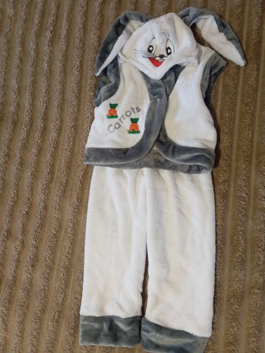 Карнавальний костюм Зайчика