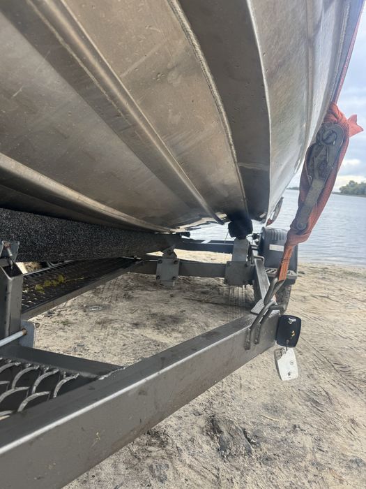 ГАЙДАМАКА, Finval, Ums