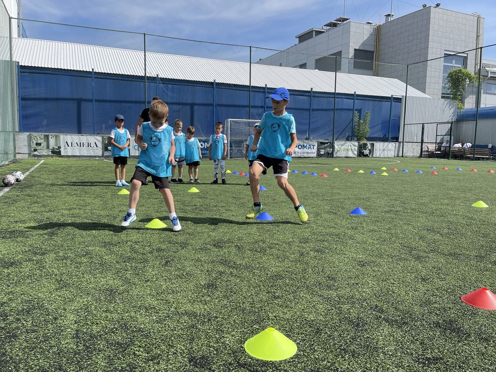 Тренування з футболу футбол для дітей школа академммістечко