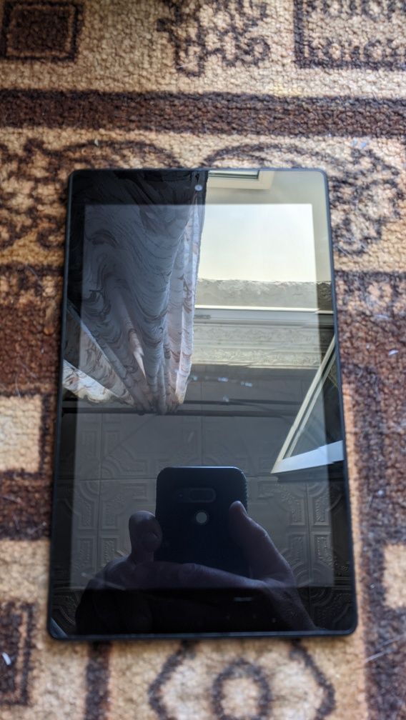 Продам планшет-читалку Amazon Kindle Fire 8 gen.
