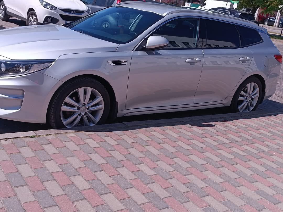 Kia Optima kombi JF