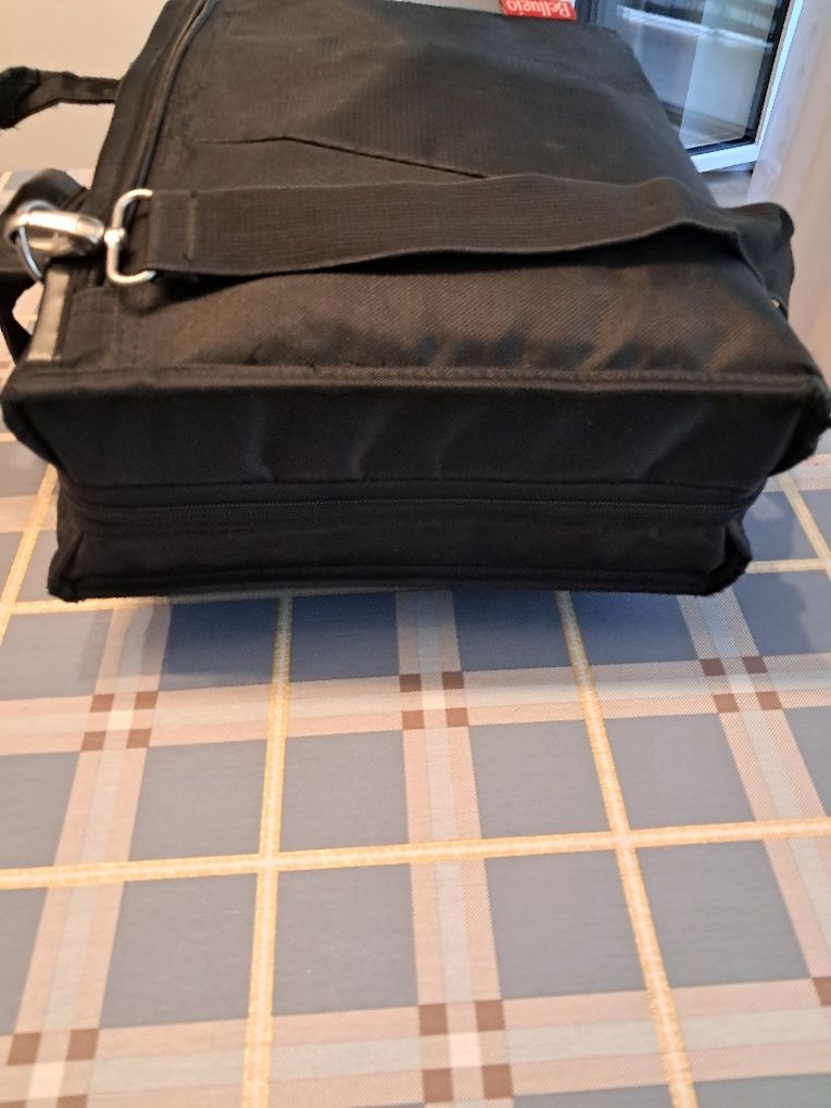 Torba na laptopa  czarna