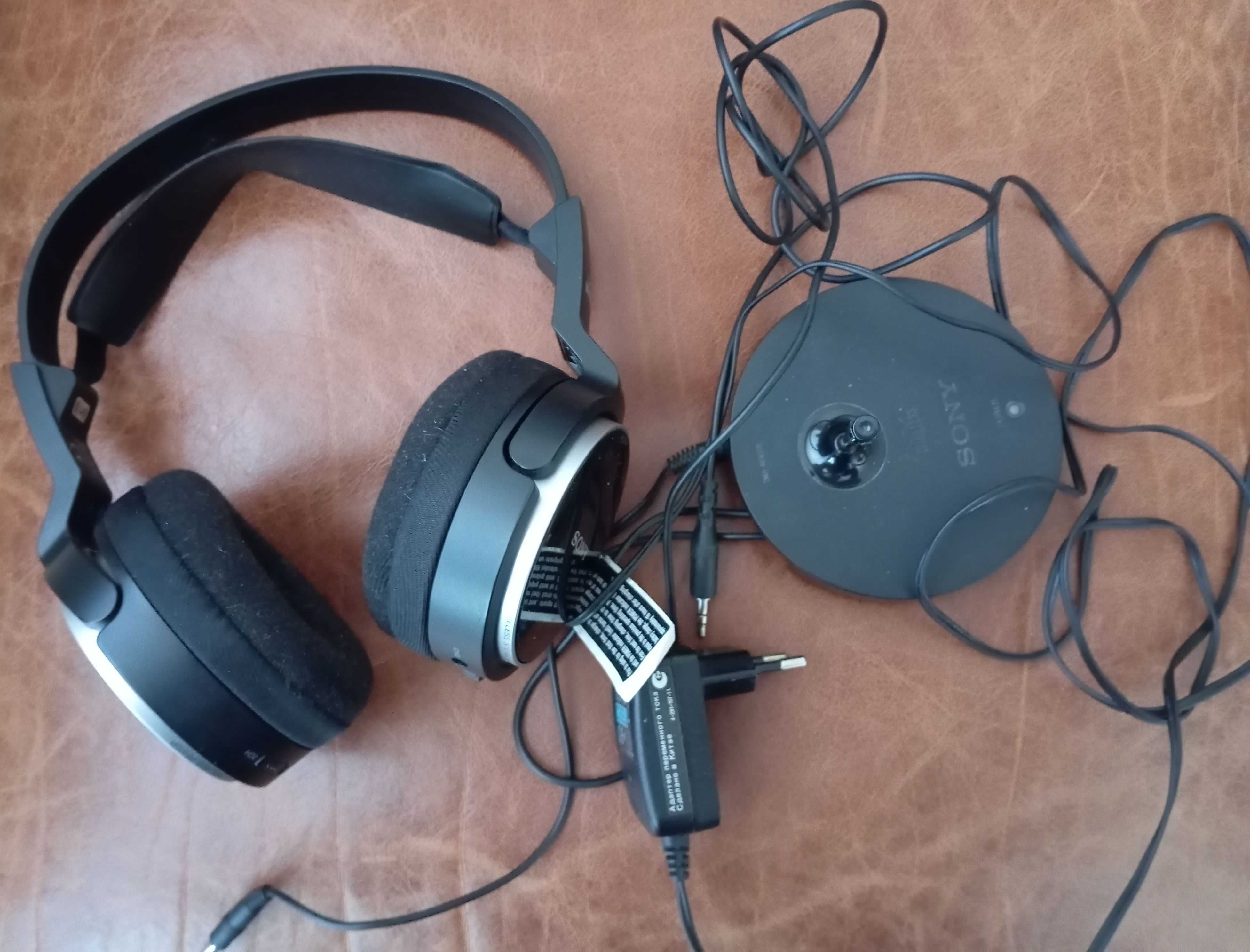 Навушники SONY MDR-RF810R WIRELESS stereo.
