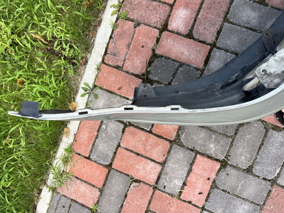 Бампер, противотуманки, туманки, накладки, решітка, птф, avensis t25