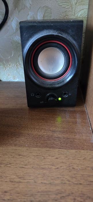 Акустические компьютерные колонки