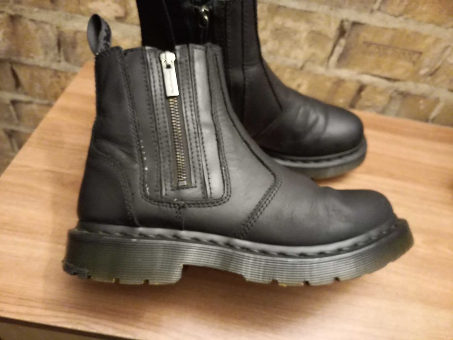 Ботинки кожаные утепленные Dr martens размер 39.