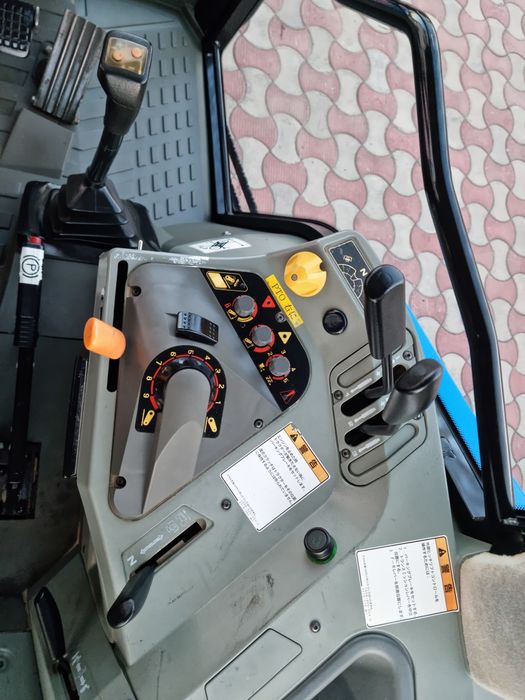 Японський трактор Iseki BigT 883