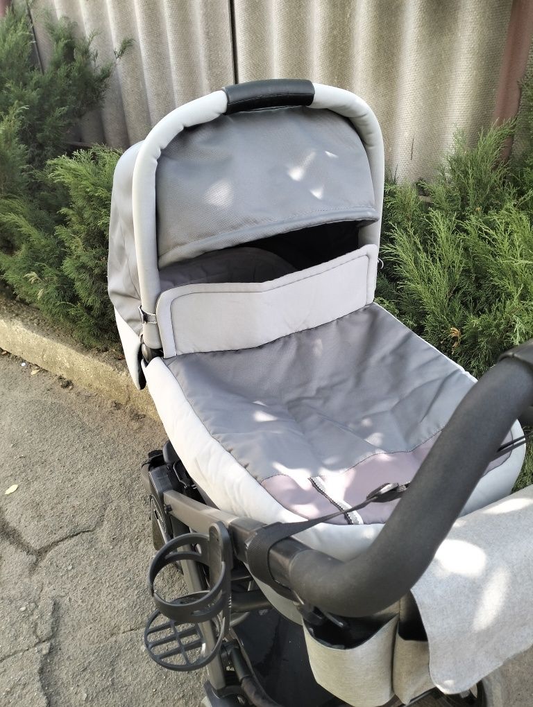 Продам коляску Peg-perego book 51