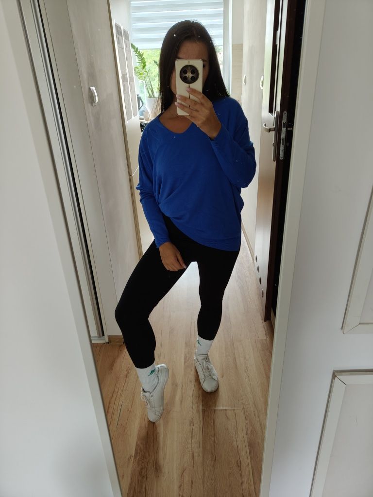 Chabrowy sweter uni uniwersalny błękit oversize