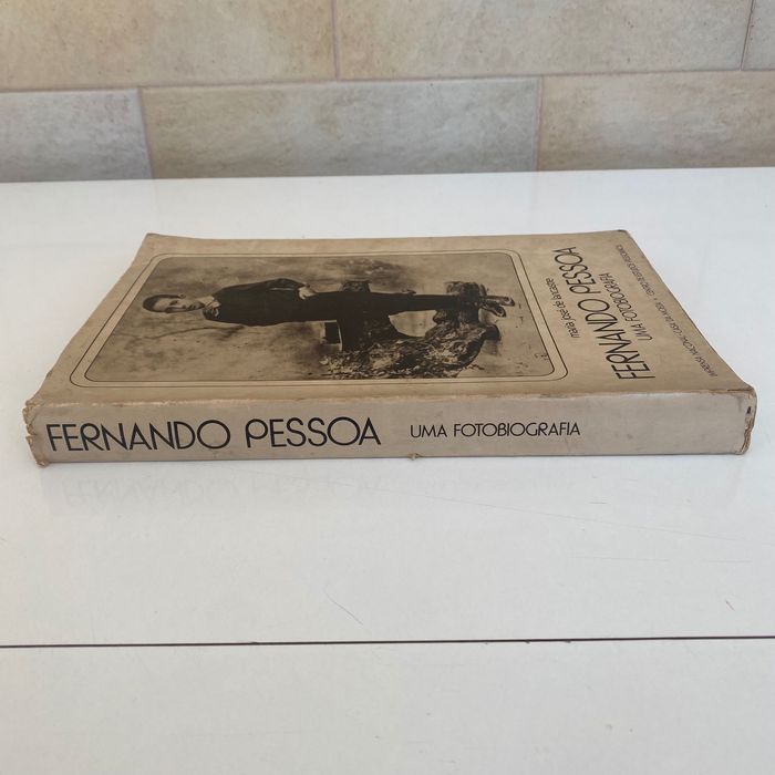 Fernando Pessoa - Uma Fotobiografia (Maria José de Lancastre)