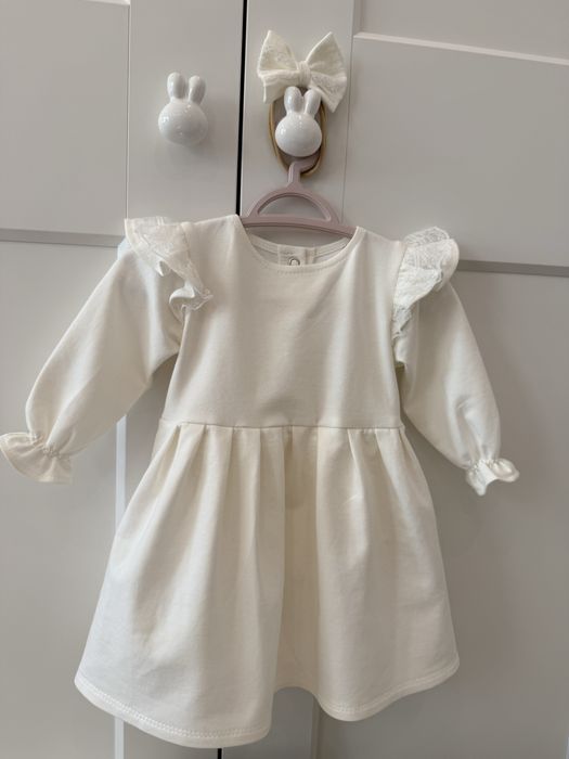 Sukienka sukieneczka do chrztu komplet opaska kokardka koronkowa 68/74