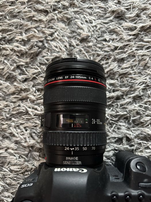 Canon EOS 5D Mark II + EF 24-105 L IS USM