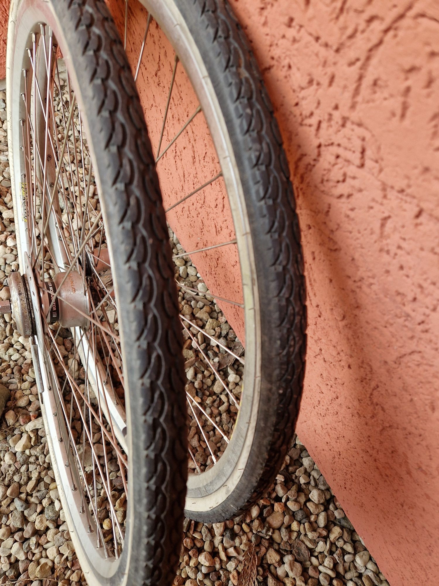Sprzedam koło rowerowe z hamulcem rolkowym