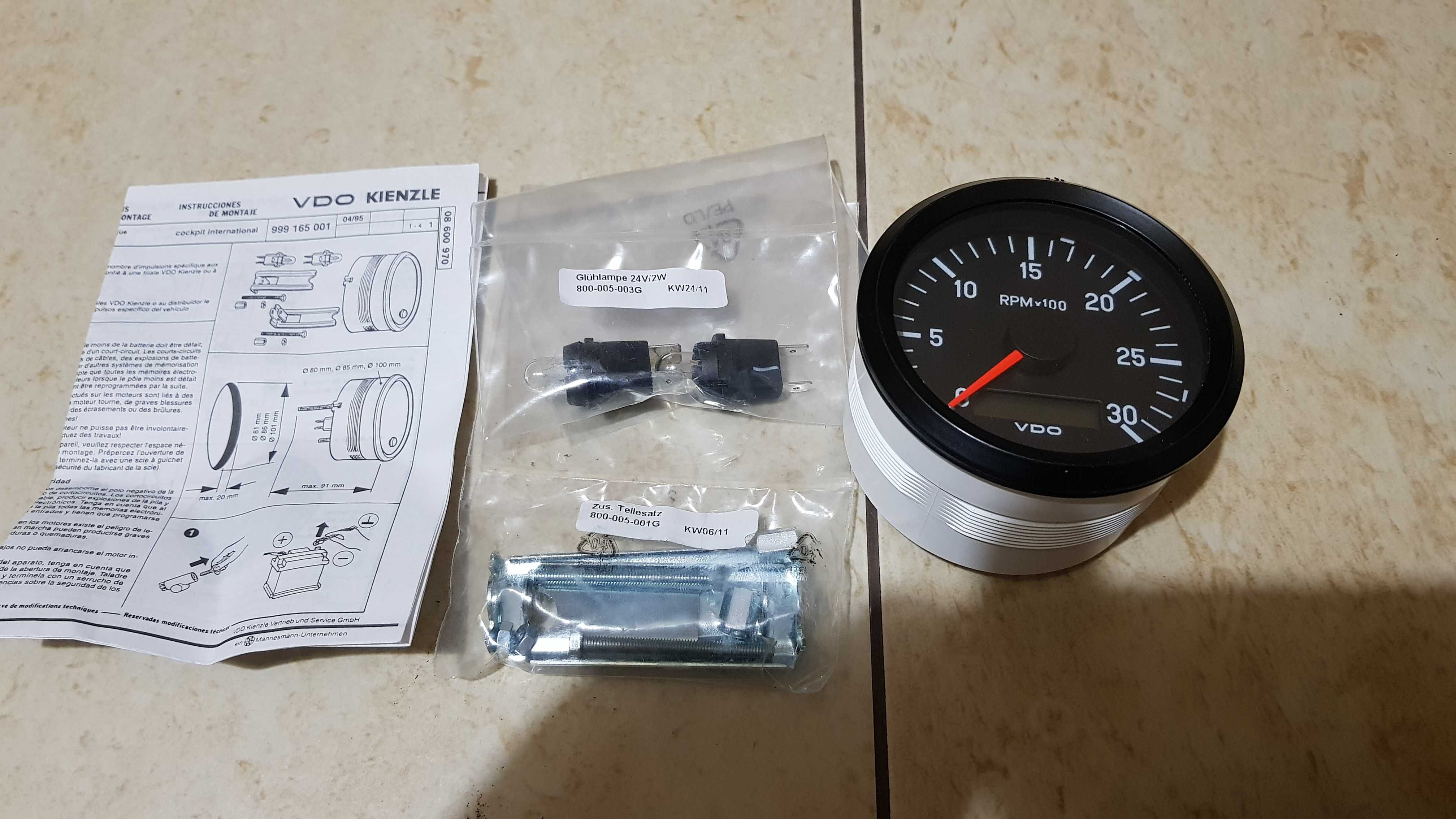 Obrotomierz i licznik motogodzin Siemens VDO