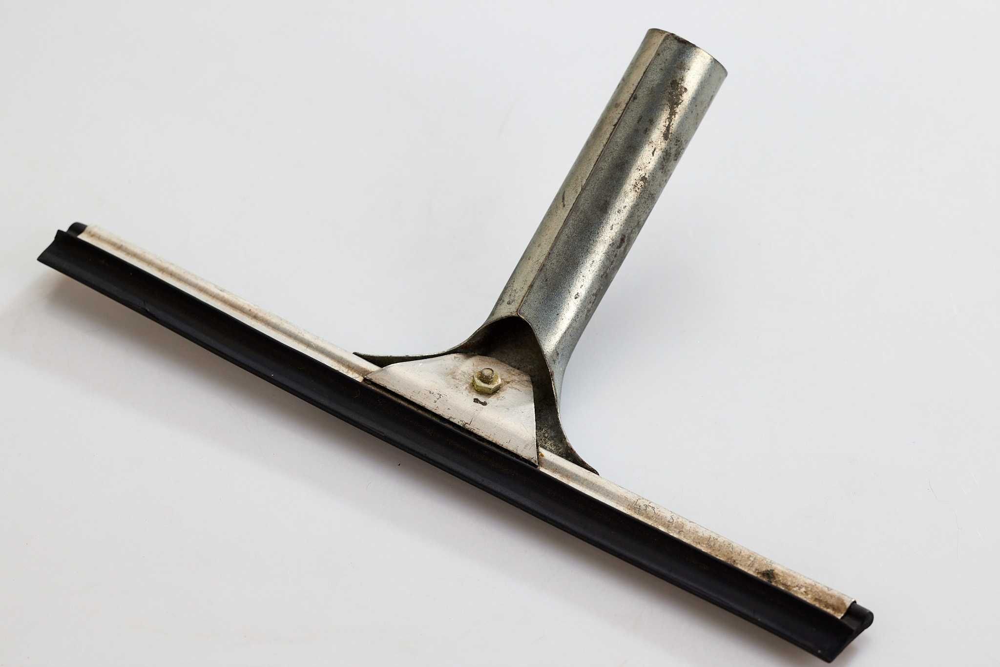 metalowa ściągaczka do szyb 25cm do oprawienia zatknięcia na kij