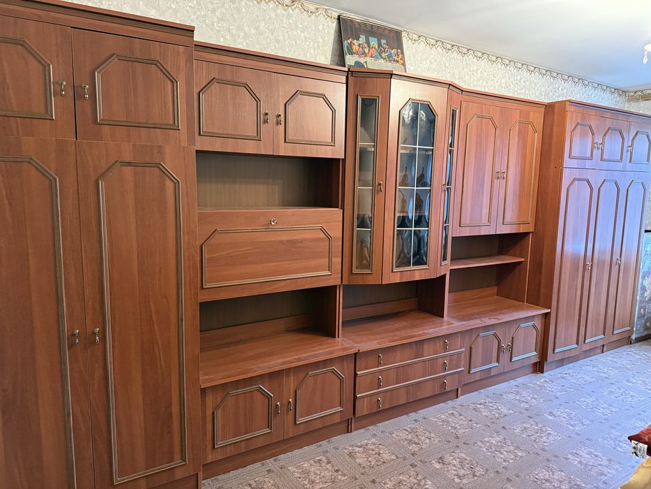 Стінка для вітальні