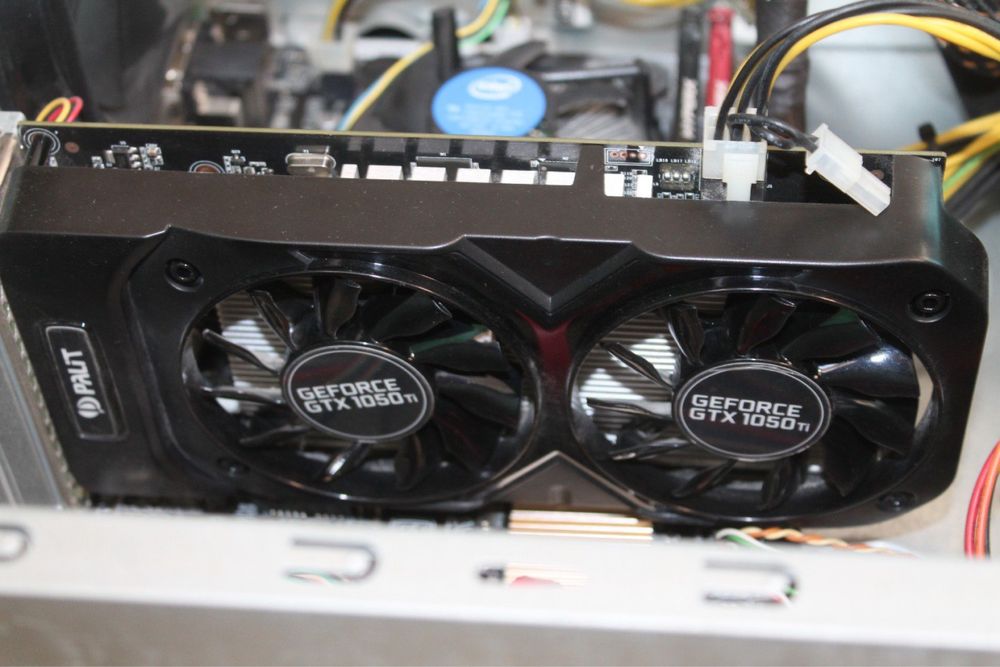 | Комп'ютер 1050TI | Pentium g4650 | RAM: 12GB |