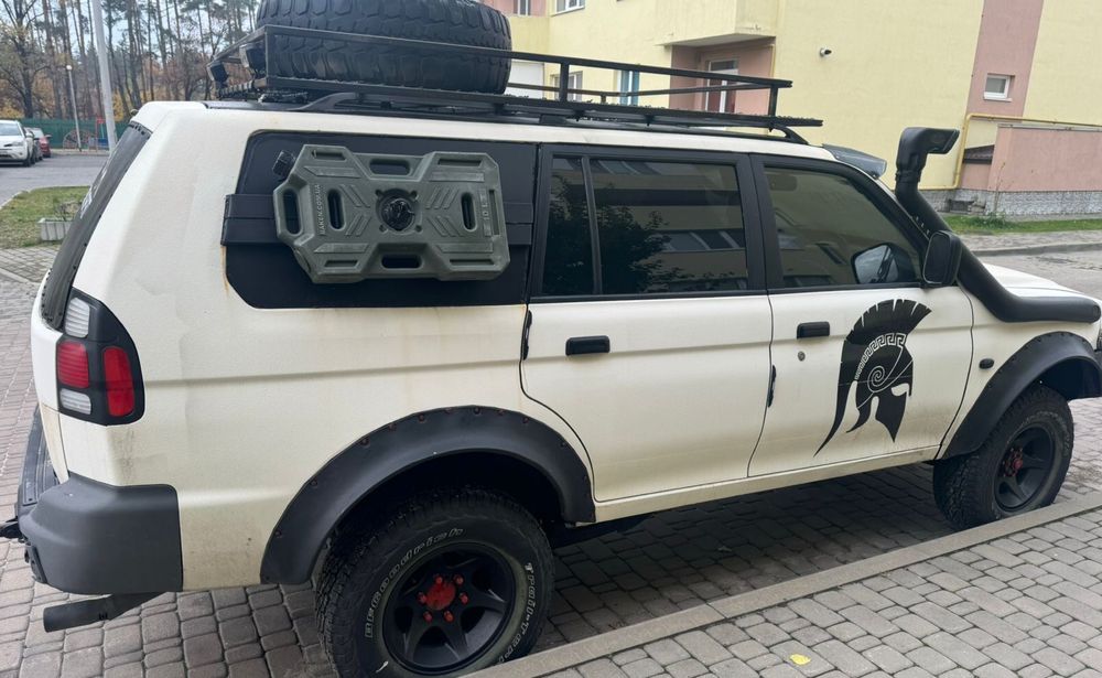 Mitsubishi Pajero Sport 2006 рік