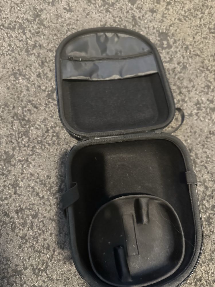 Gogle VR Oculus Quest 2 64GB + Travel case