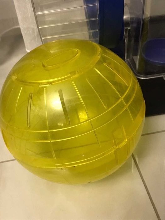 Продам клітку для хомячків.