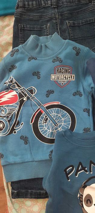 Дитячі джинси та реглани на хлопчика