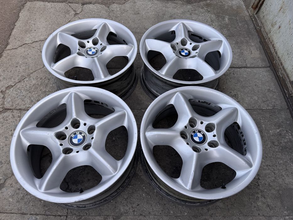 Литые диски r17 5x120 ET-40 на BMW X5 E53 1999-2006 года