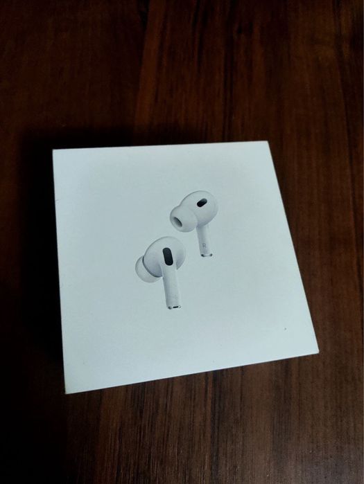 AirPods Pro 2 (USB-C) - нові, запаковані. Куплені в Apple Store