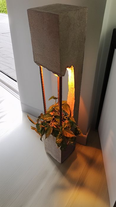 Unikatowa lampa z betonu