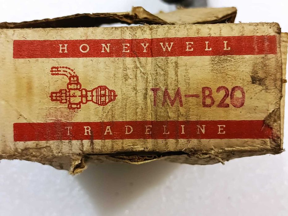 Zawory grzewcze HONEYWELL i automat. odpowietrzniki grzejników CALEFFI