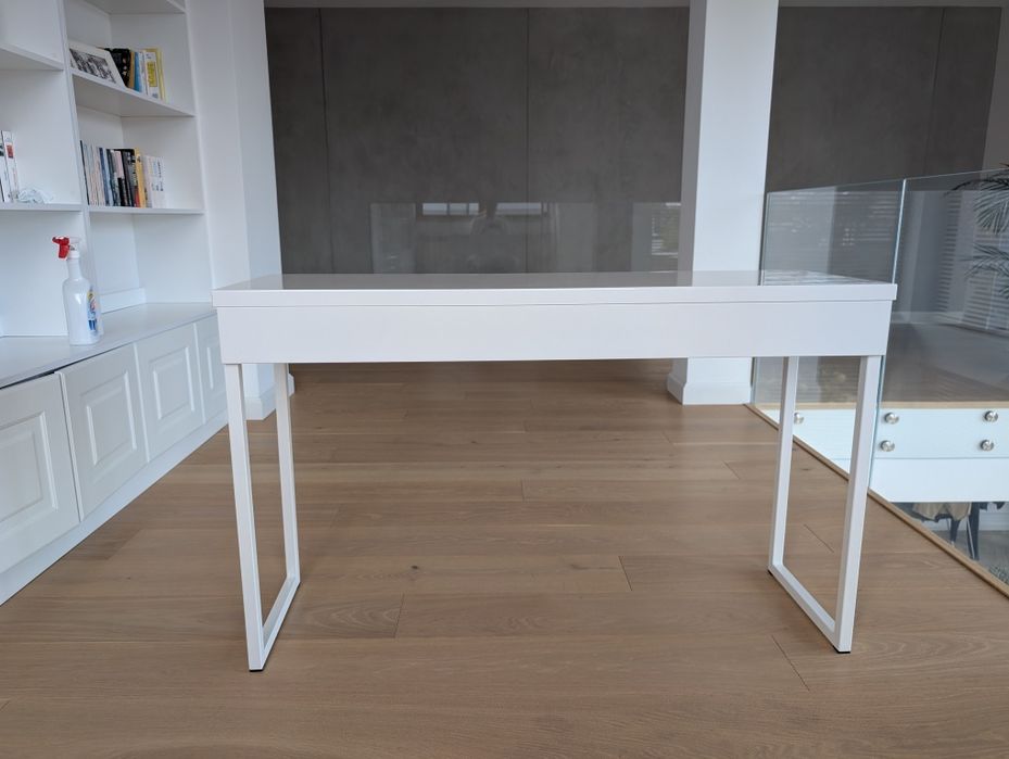 Toaletka Ikea Besta Brus