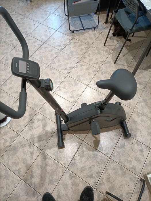Bicicleta indoor domyos essential