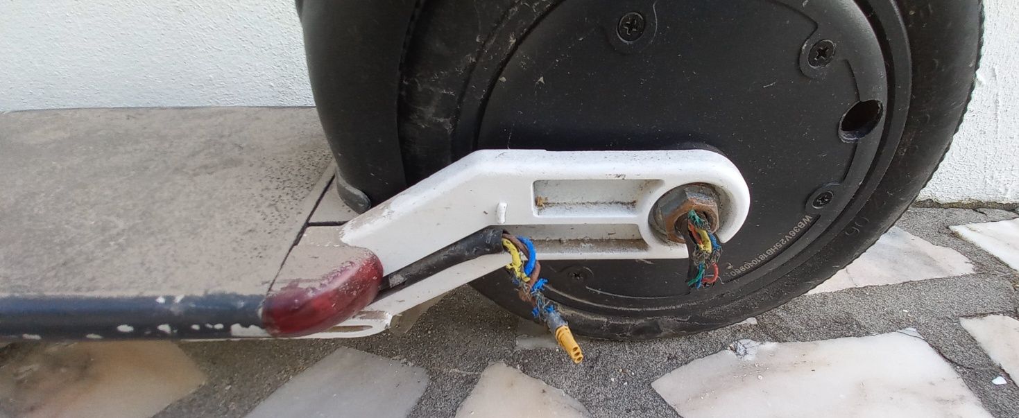 Trotineta eléctrica para peças
