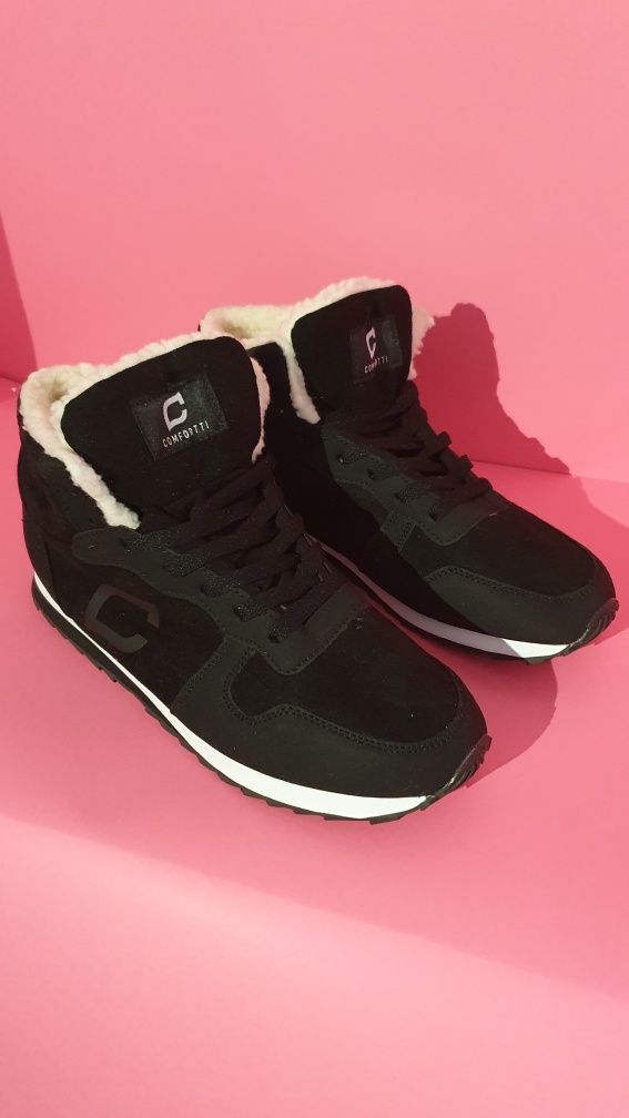 Buty męskie ciepłe na zimę markowe czarne rozmiar 44 / wkładka 28 cm