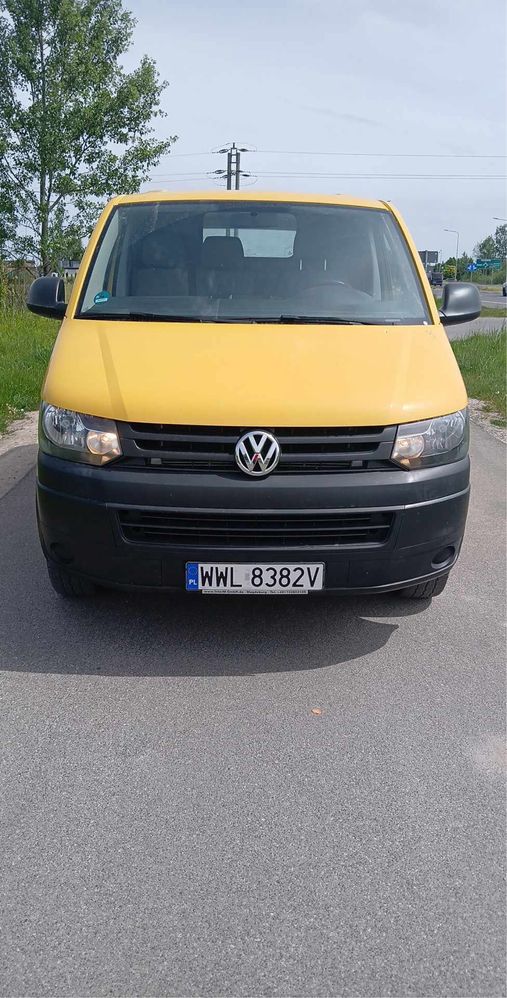 Zadbany Volkwagen T5 Transporter