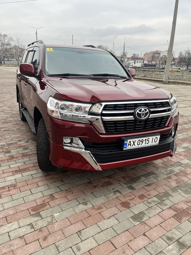 Toyota Land Cruiser 200