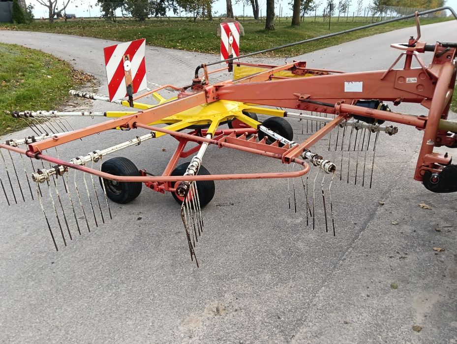 Zgrabiarka Pottinger top 461n kuhn Krone