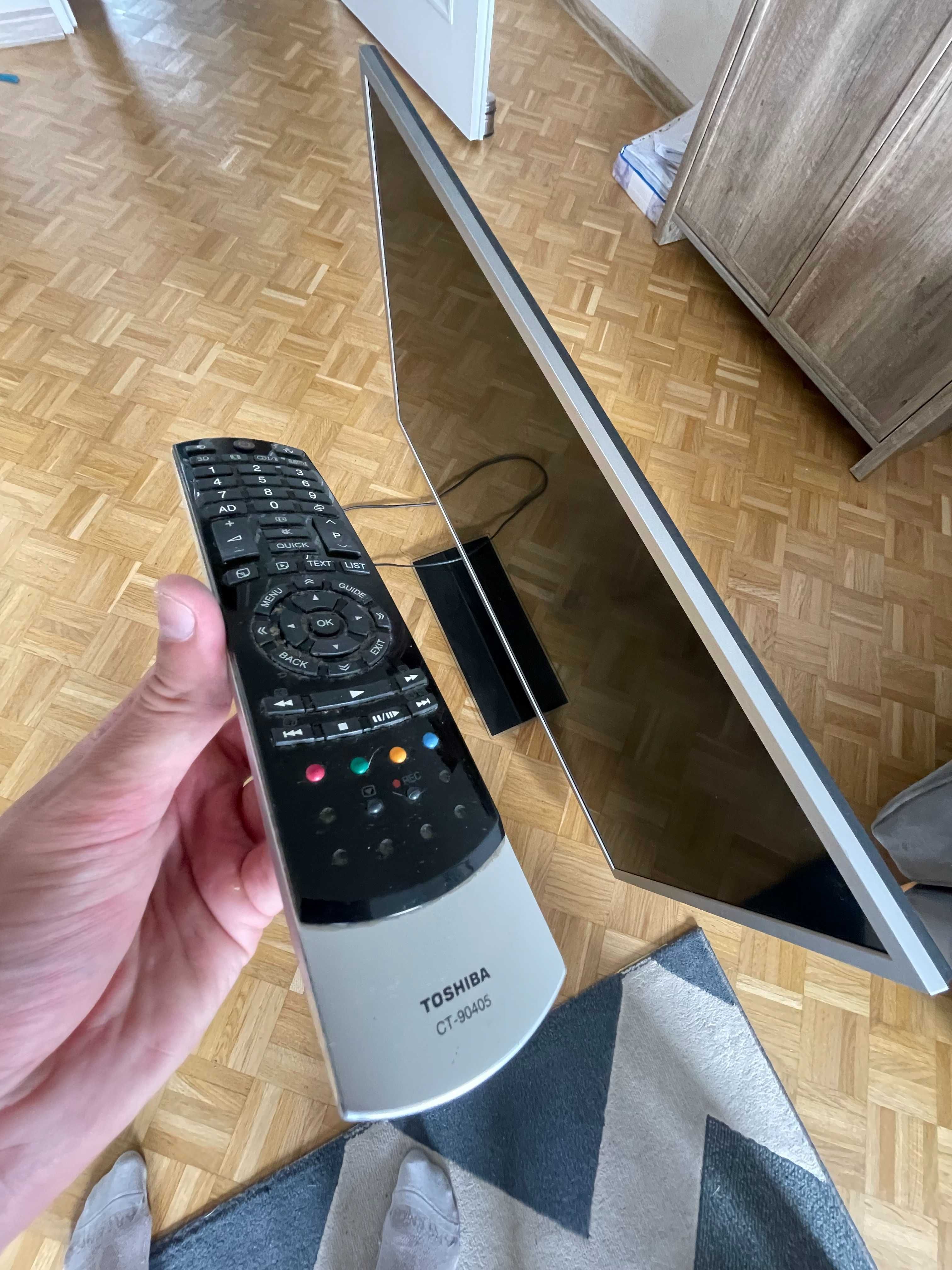 Telewizor Toshiba 32 Cale płaski LCD, stan wzorowy, dowóz w Toruniu