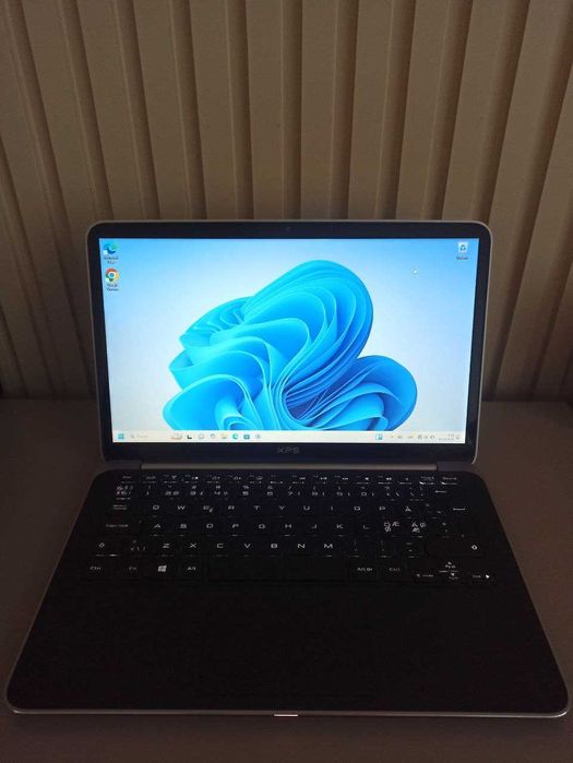 Ноутбук Dell XPS - i5 стан ідеальний