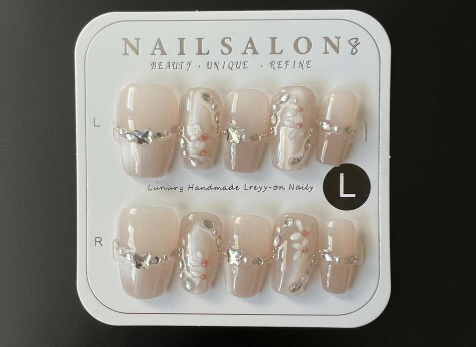 Paznokcie press on nails cyrkonie tipsy