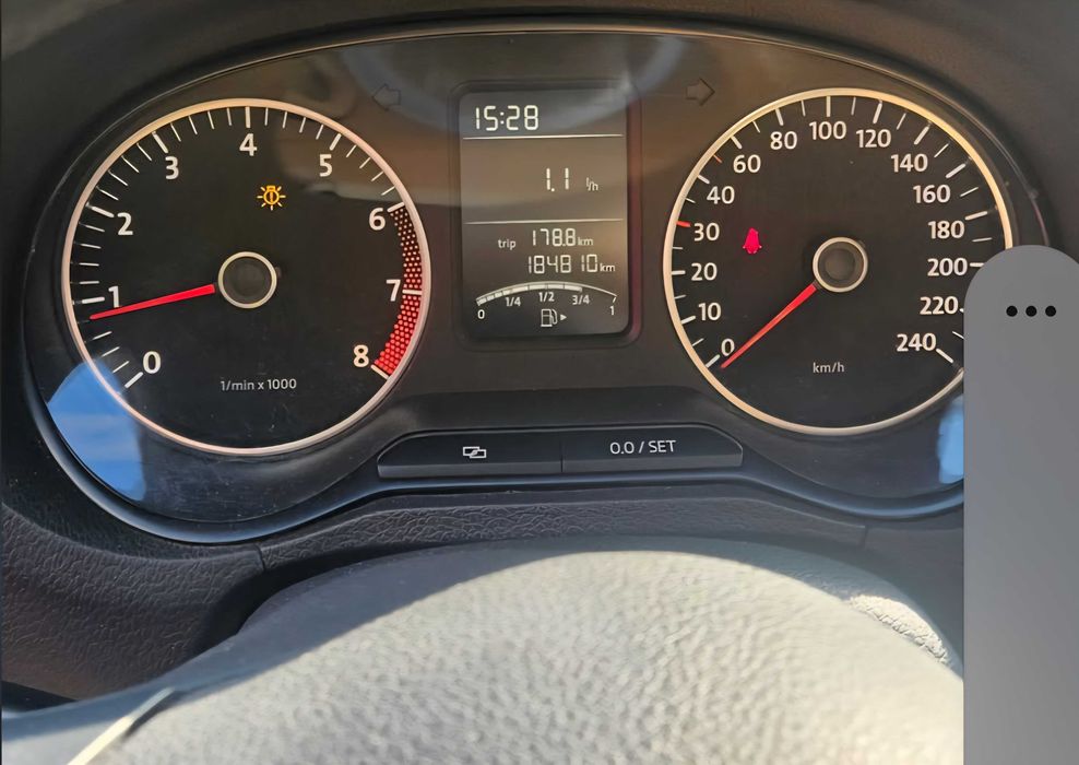 Volkswagen Polo V-   Po Stłuczce