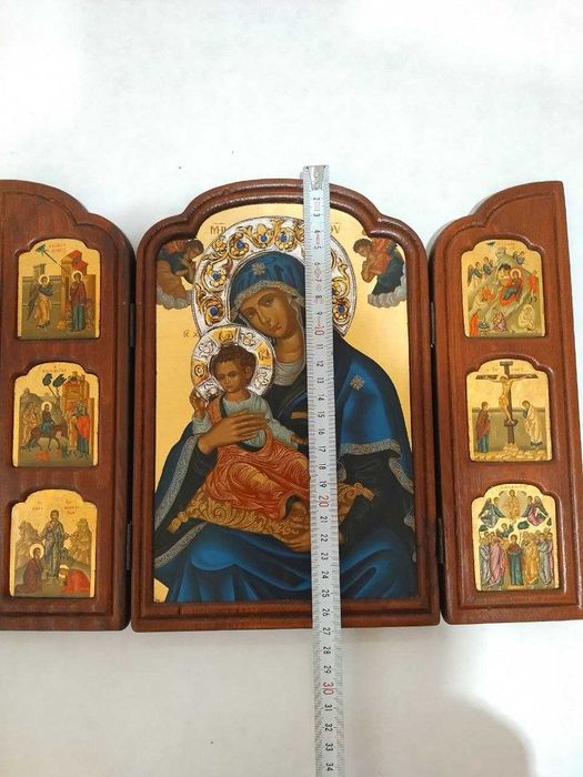 Богородиця з немовлям. триптих 
 Ікона ручної роботи