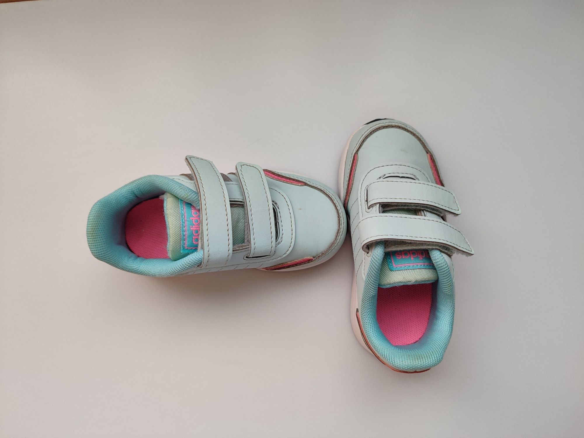 Кросівки Adidas, 23